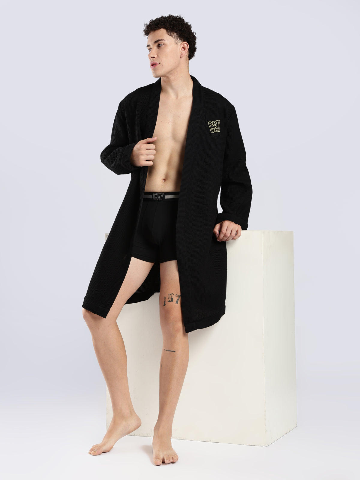 CR7 Men's Waffle Weave Black Bathrobe
