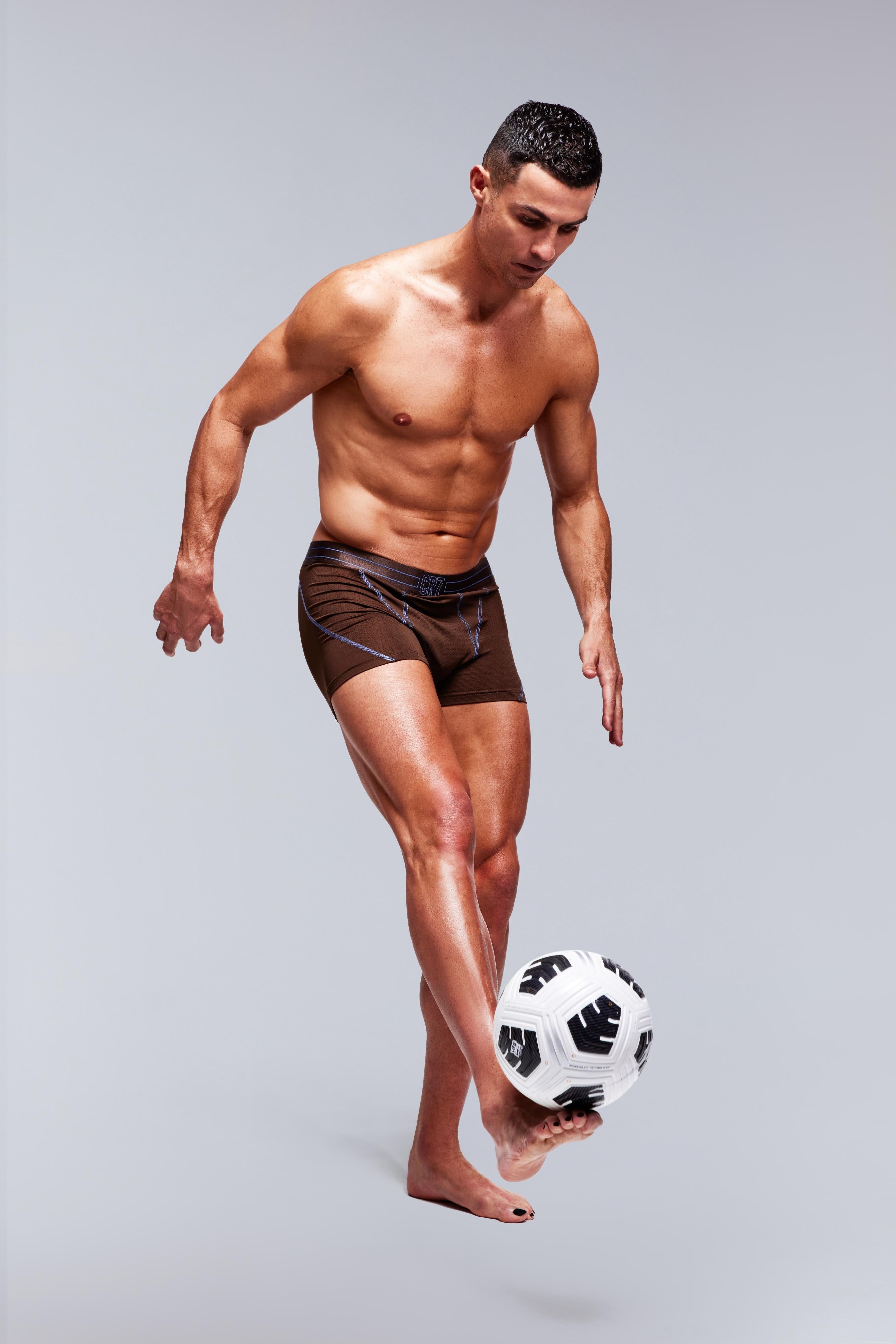 How to Choose the Right Men’s Underwear – The CR7 Guide